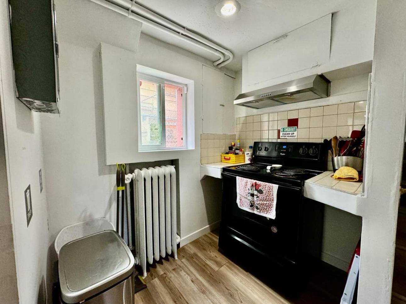 Tiny Private Room On The 1St Floor With Shared Bathroom Near Seatac Airport And Downtown ซีแอตเทิล ภายนอก รูปภาพ